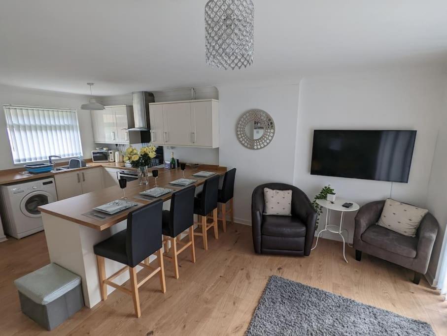 The Kilsyth,Detached Bungalow ワーリントン エクステリア 写真
