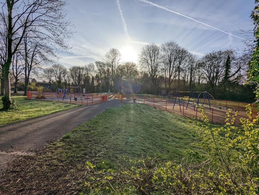 The Kilsyth,Detached Bungalow ワーリントン エクステリア 写真