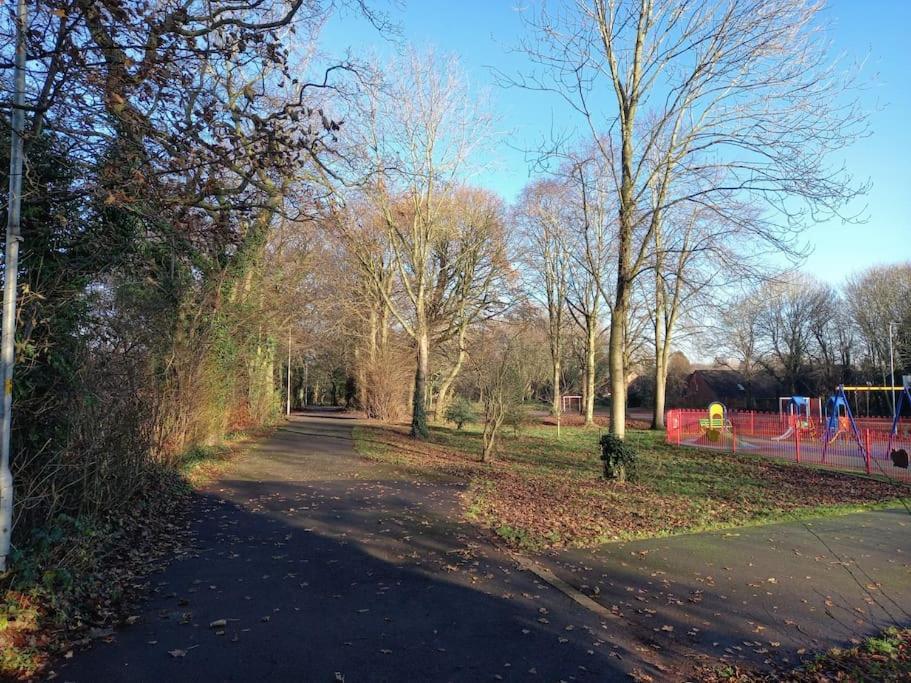 The Kilsyth,Detached Bungalow ワーリントン エクステリア 写真