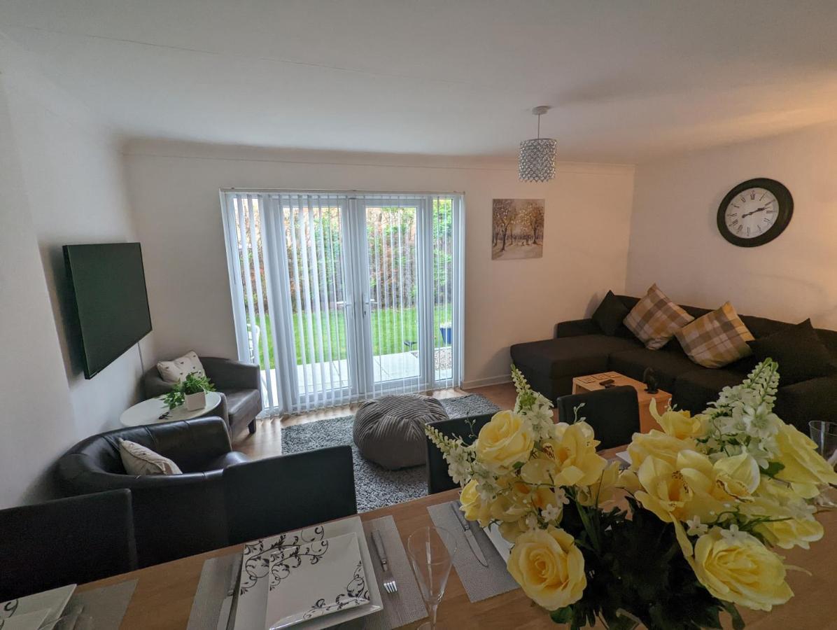 The Kilsyth,Detached Bungalow ワーリントン エクステリア 写真