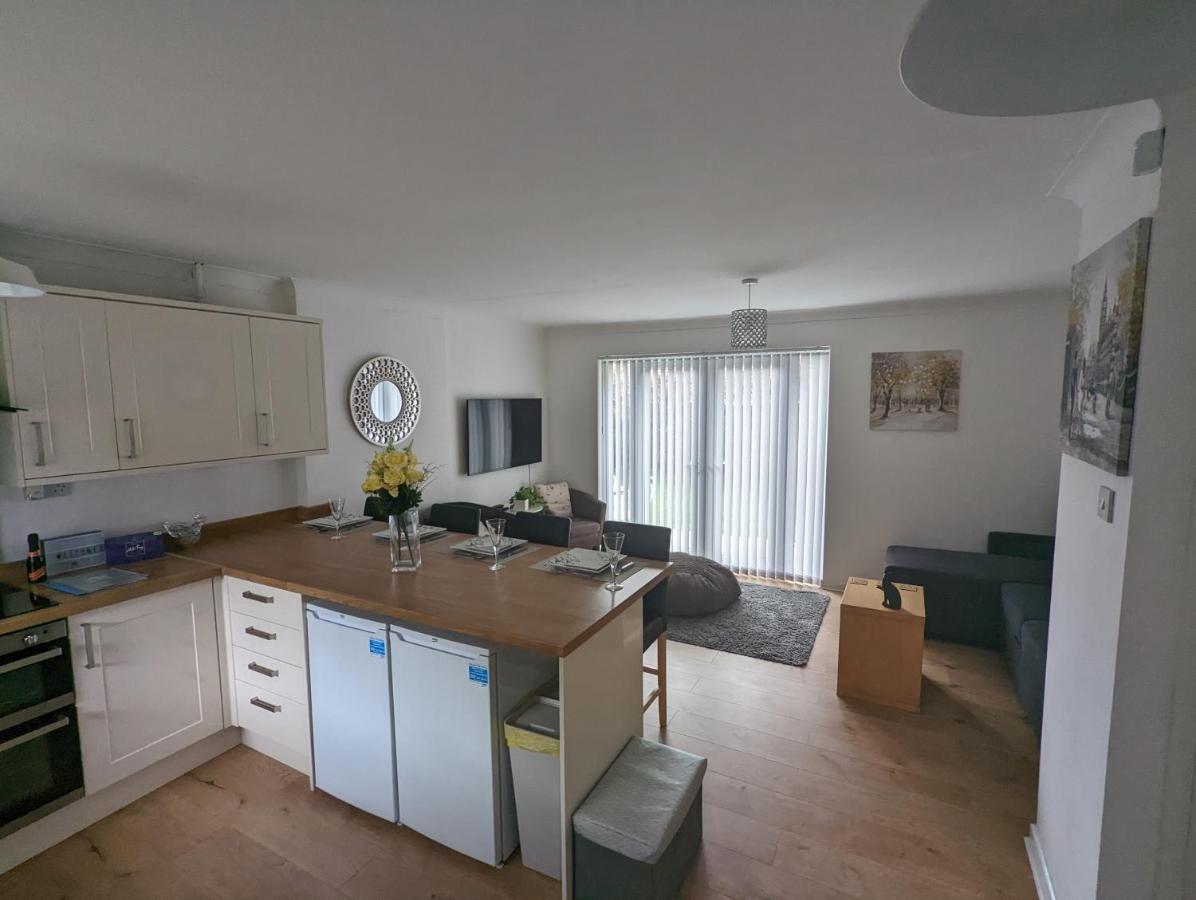 The Kilsyth,Detached Bungalow ワーリントン エクステリア 写真